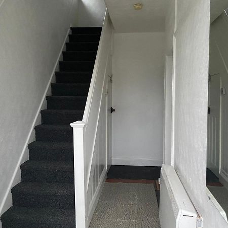 Room 2 Peaceful Stay Near Derby City Centre Bagian luar foto