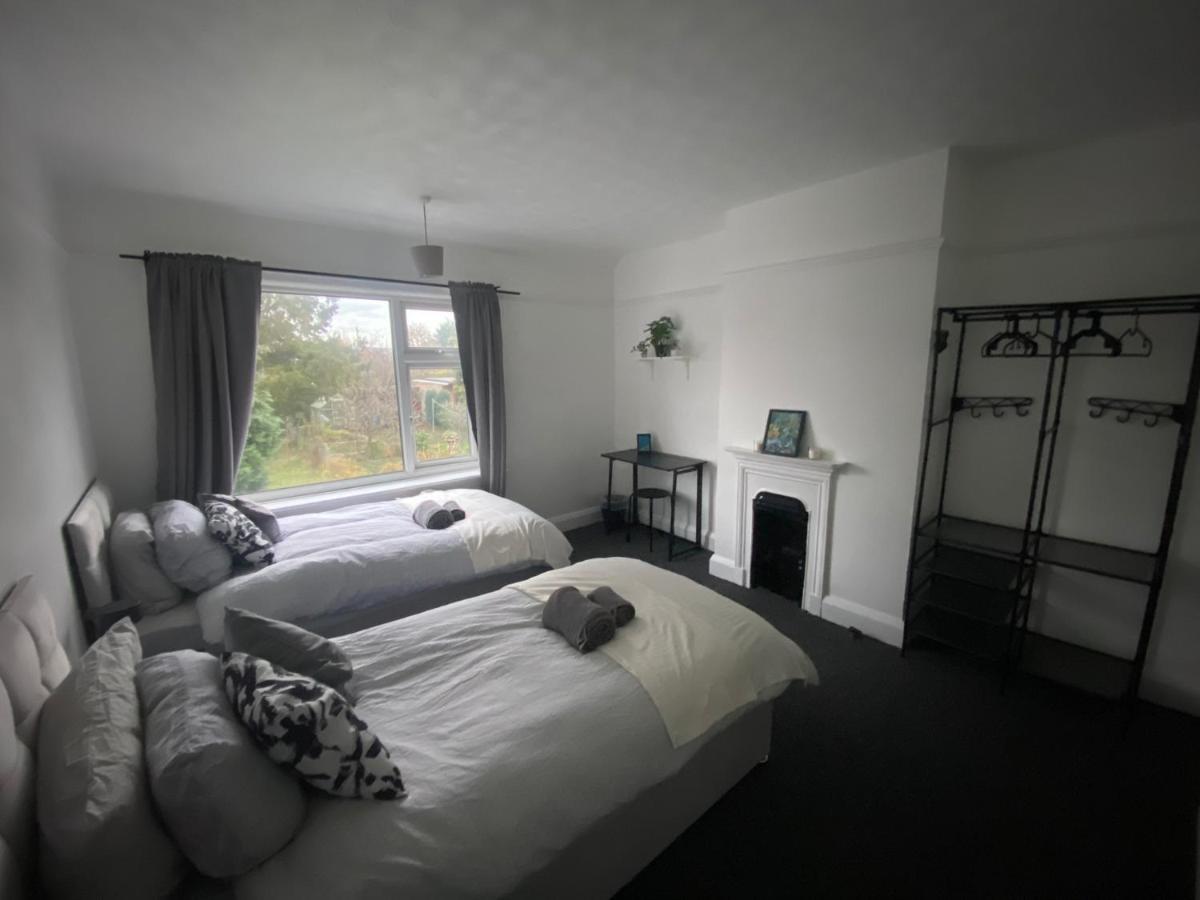 Room 2 Peaceful Stay Near Derby City Centre Bagian luar foto